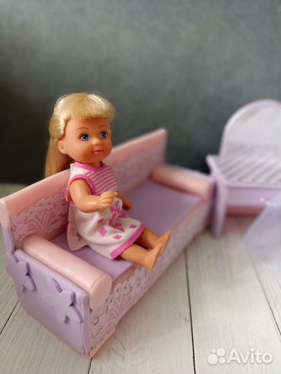Кукла Еви с мебелью