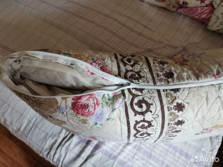 Подушки б/у с наволочками