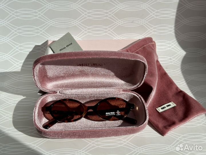 Очки miu miu regard