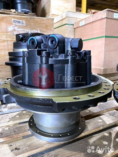 Мотор хода Hitachi ZX280LCN-3 9213431
