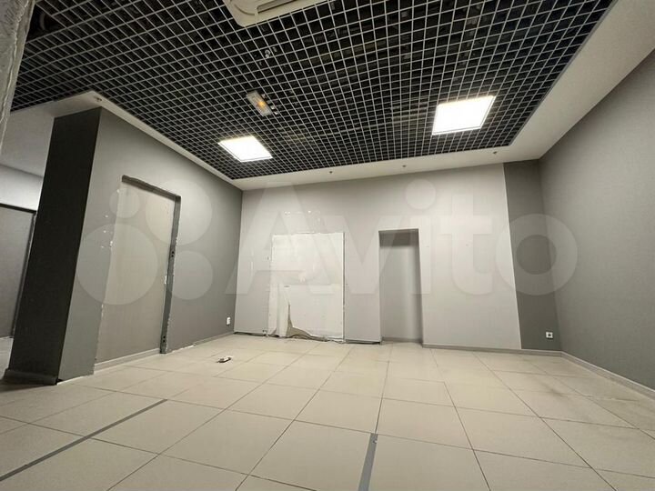 Сдам торговое помещение, 105.3 м²