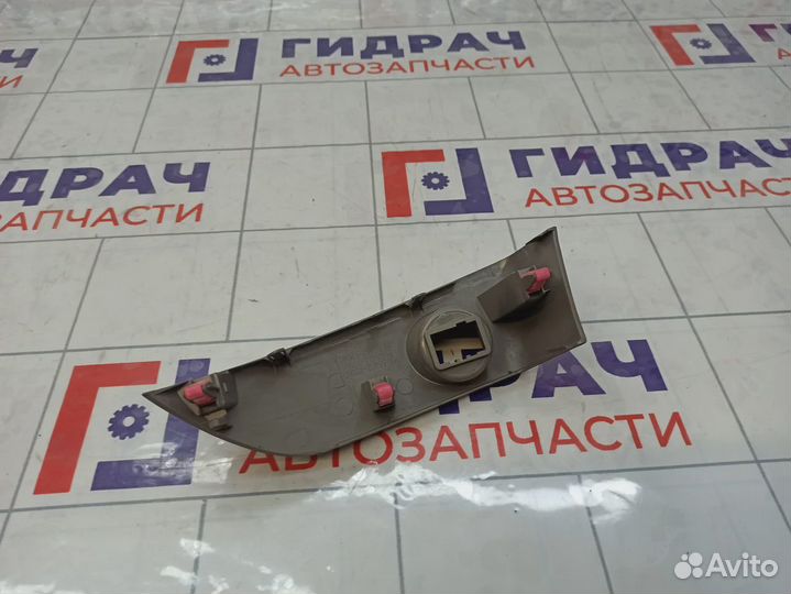 Накладка декоративная на торпедо правая Toyota RAV4 (XA30) 55412-42060