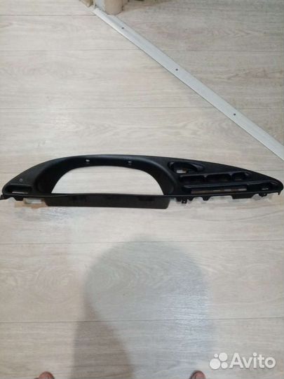 Рамка панели приборов нива тревел