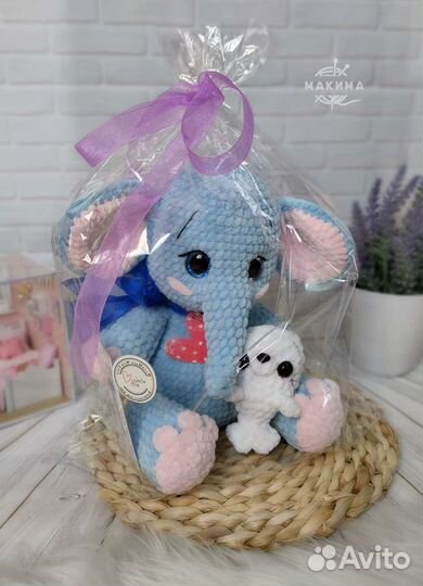 Вязаная игрушка амигуруми Слон