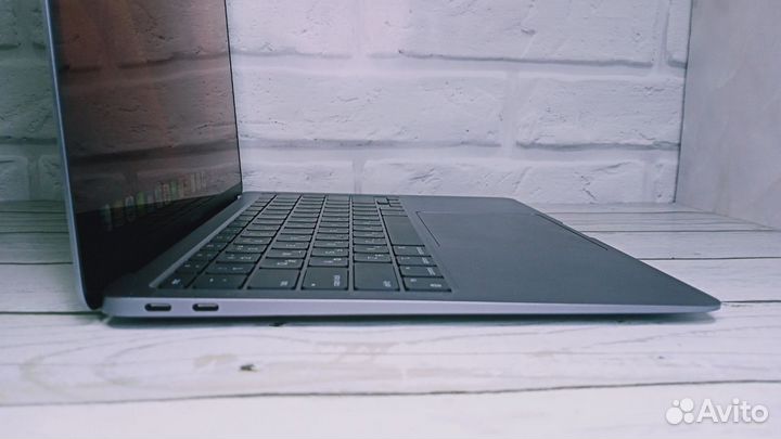 Ноутбук новый Apple MacBook Air M1 8/256Gb