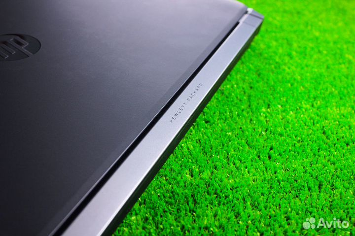 Ноутбук HP на Core i5 в металле