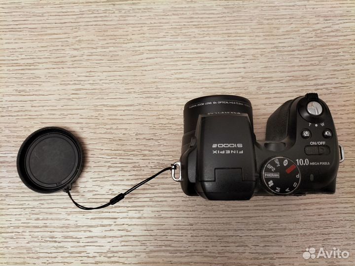 Цифровой фотоаппарат Fujifilm finepix s1000