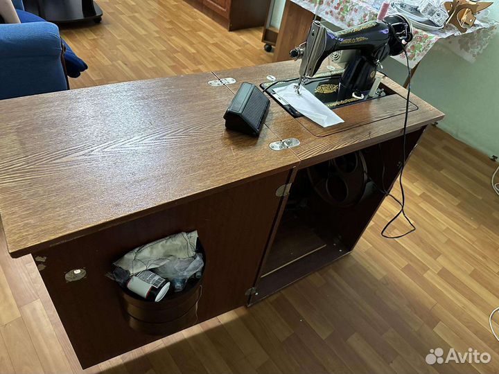 Швейная машина