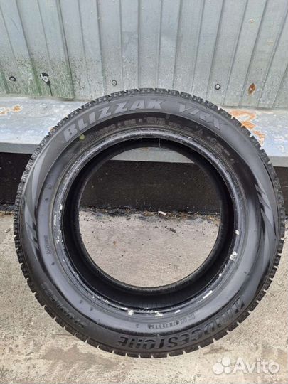 Bridgestone Blizzak VRX 205/55 R16 91S