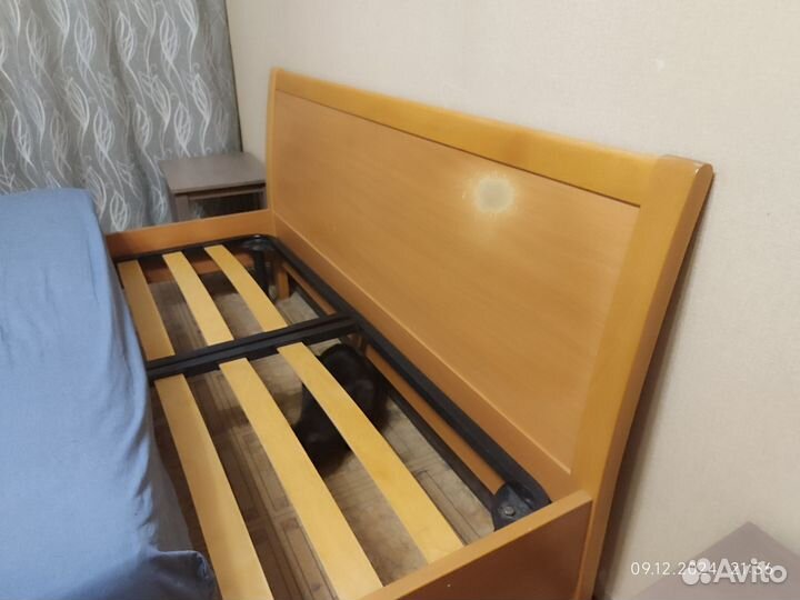 Кровать двухспальная 160 200 деревянная