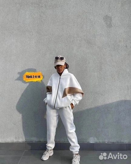 Спортивный костюм на флисе женский