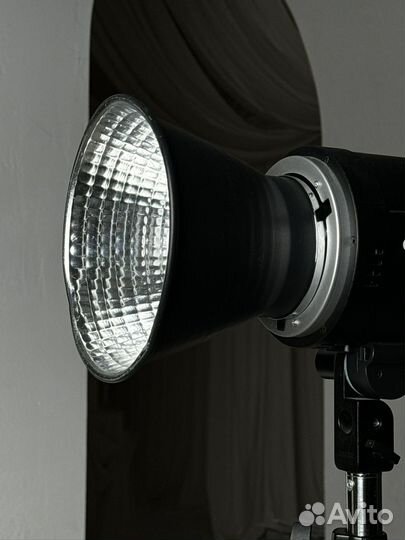 Вспышка студийная Godox dp 600iii