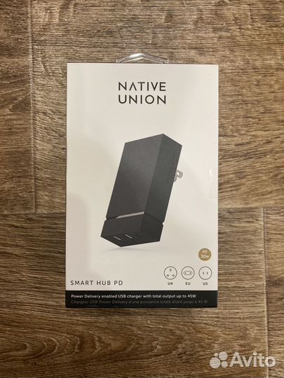 Зарядное устройство Native Union