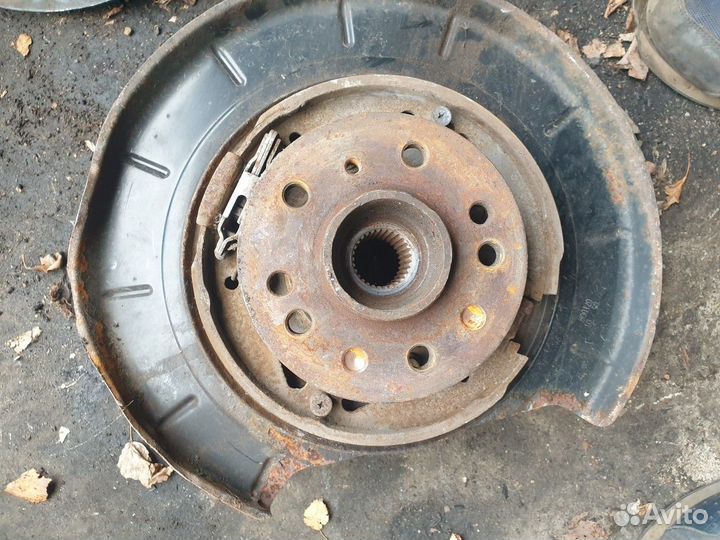 Цапфа правая 164 (Mercedes-Benz GL-class)