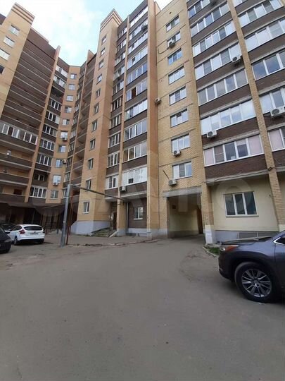 3-к. квартира, 100 м², 2/10 эт.