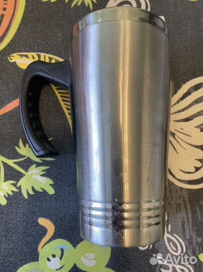 Кувшины стекло и пластик, кружка железная