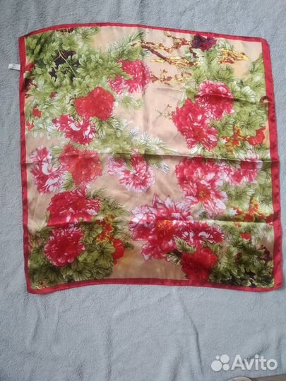 Шейный платок женский