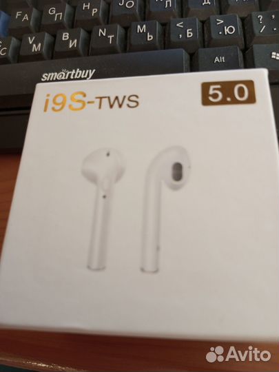 Беспроводные наушники новые