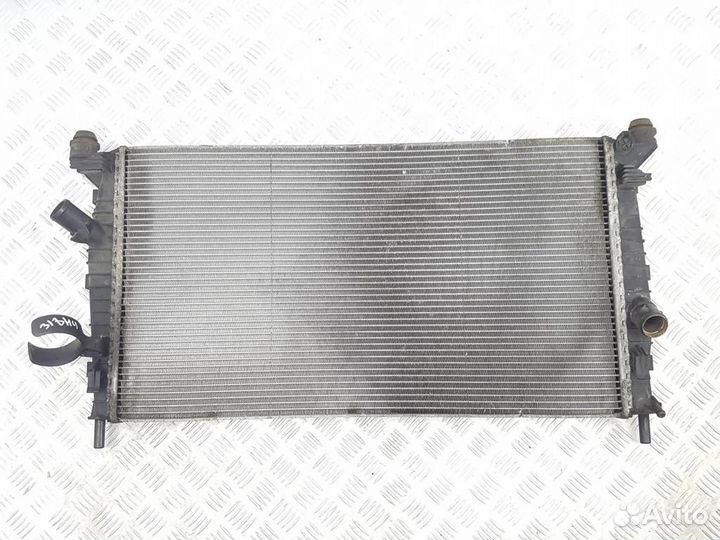 3M5H8005 Радиатор основной Ford Focus
