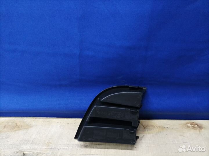 Решетка в бампер нижняя Skoda Octavia A5