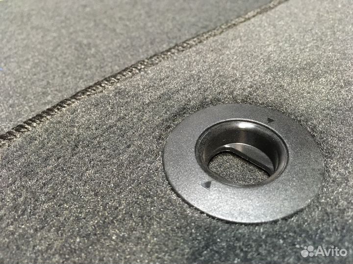 Велюровые Премиум ковры Тойота лк200 серые