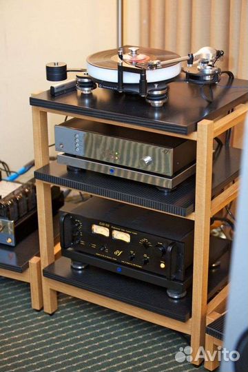 Подставки для акустики