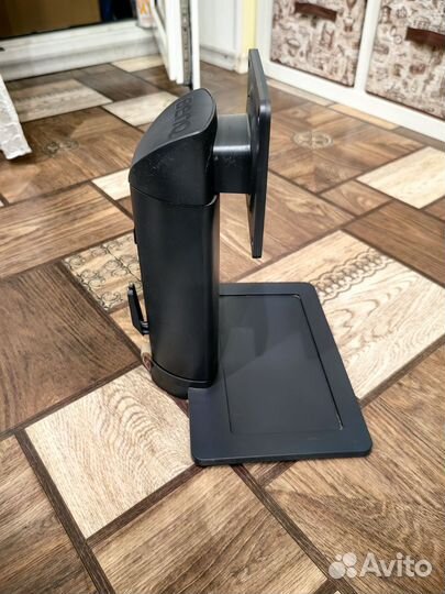 Кронштейн для монитора