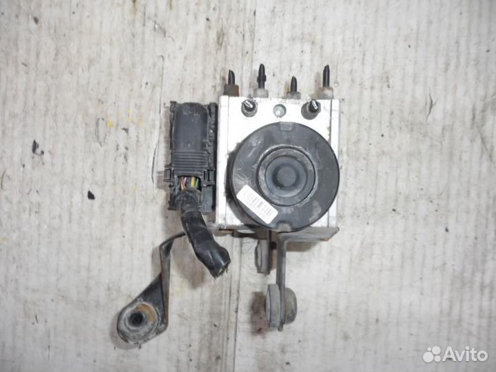 Насос ABS Mazda 5 / Premacy 2010