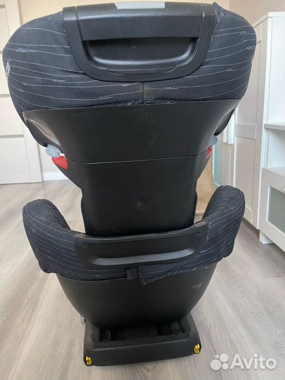 Автокресло Maxi cosi rodifix (15-36 кг)