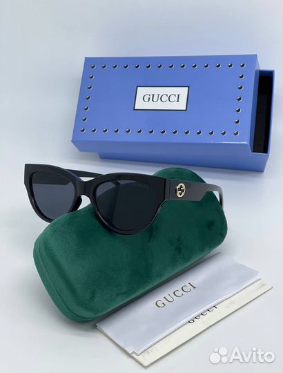 Солнцезащитные очки Gucci