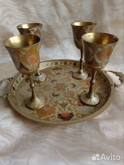 Антикварный сервиз