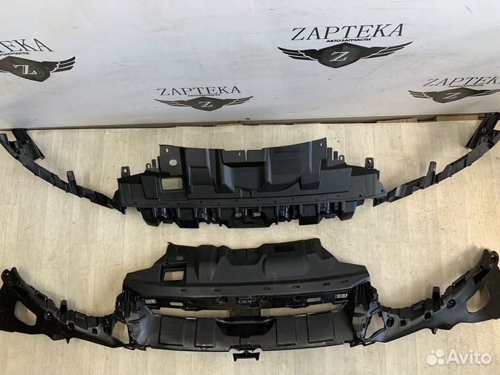 Focus 3 Кронштейн / каркас бампера центральный