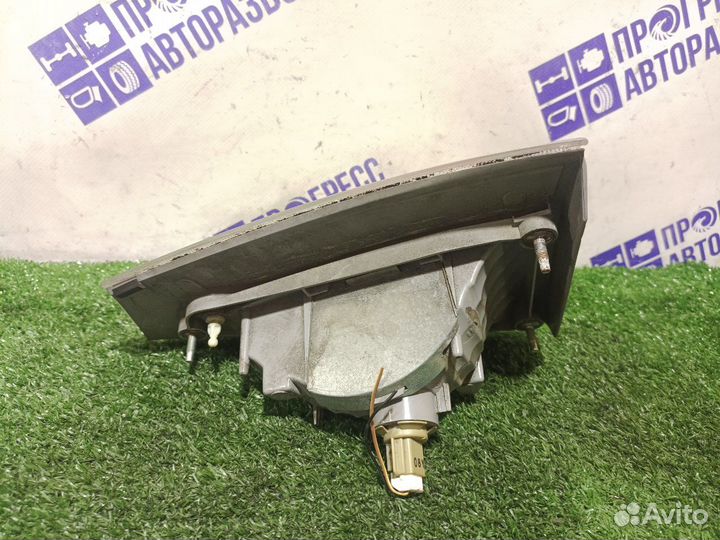 Фонарь задний левый Subaru Impreza