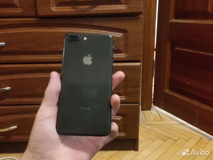 iPhone 8 Plus, 256 ГБ