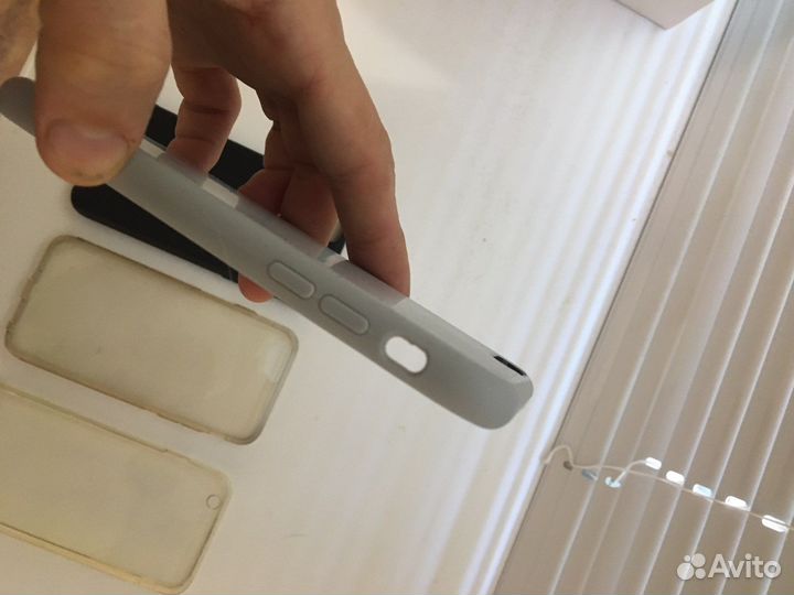 Чехолы на iPhone 6s и 8 (оригиналы)
