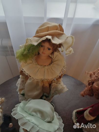Продажа фарфоровых кукол