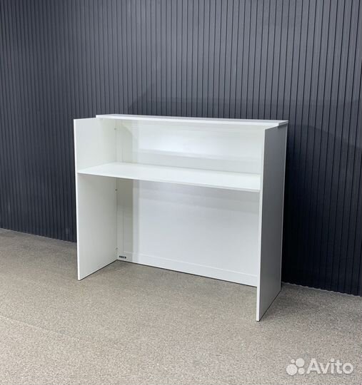 Ресепшн. Стойка администратора