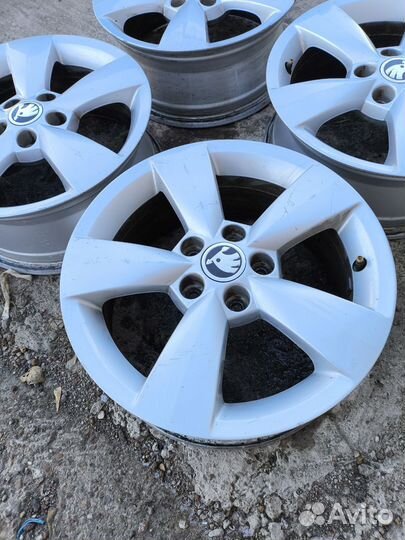 Оригинальные литые диски Skoda R15 5 100