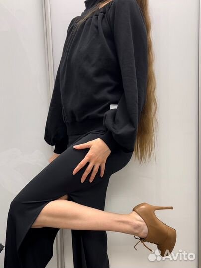 Свитшот с открытыми плечами 42-46