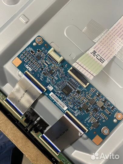 Телевизор Samsung UE43T5300AU в разбор