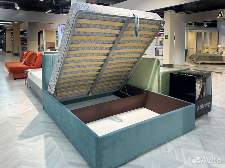 Кровать с подъемным механизмом новая