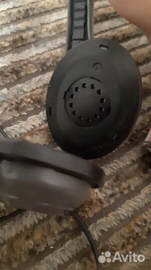 Проводные наушники