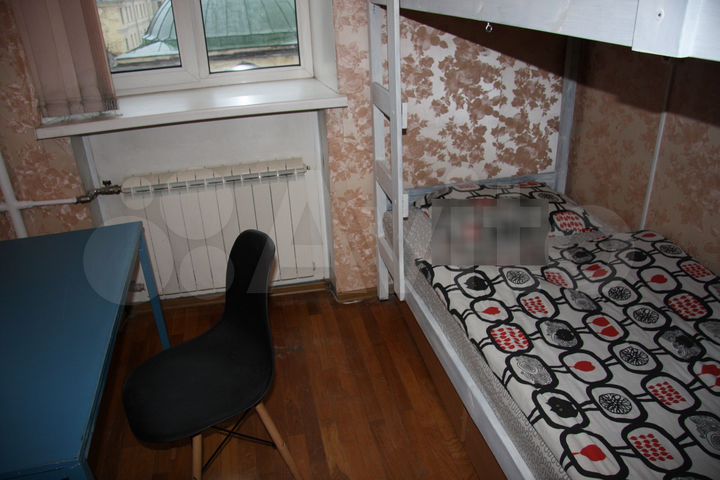 Комната 28 м² в 4-к., 6/6 эт.