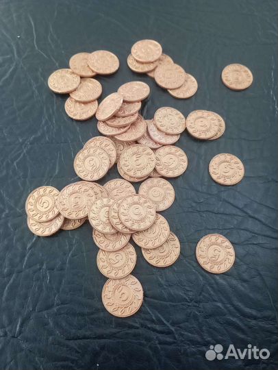 Монета Пятерочка золотая пластик