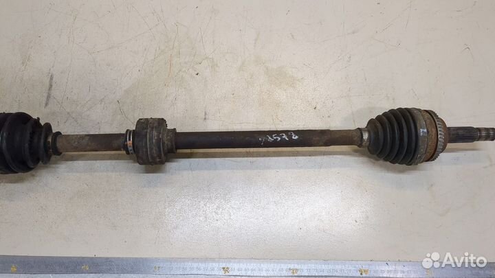 Полуось Toyota Yaris, 2004