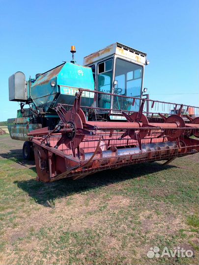 Комбайн Енисей Енисей-1200, 1993