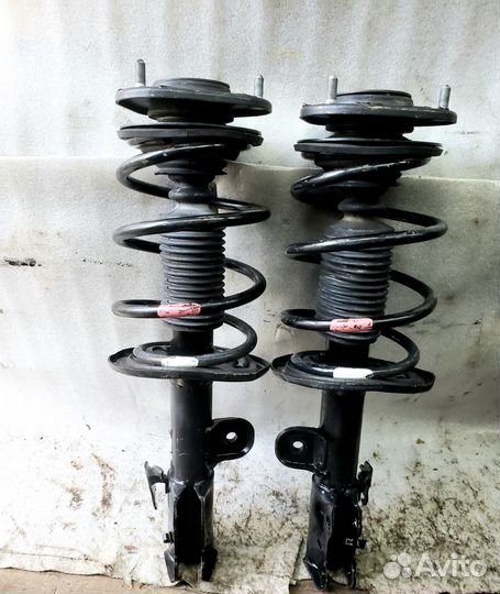 Стойки Передние toyota corolla 150 + видео