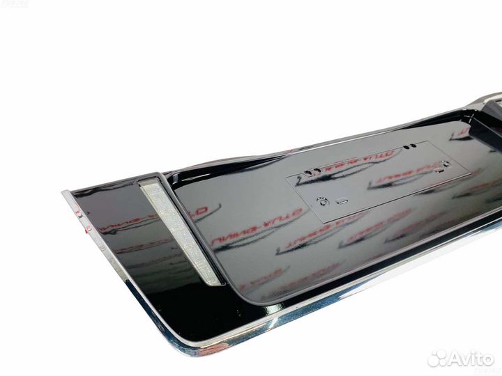 Накладка под номер на 5-ю дверь Lexus LX570 G4274