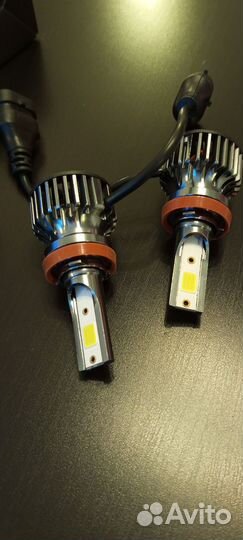 Комплект из двух светодиодных LED ламп для фар