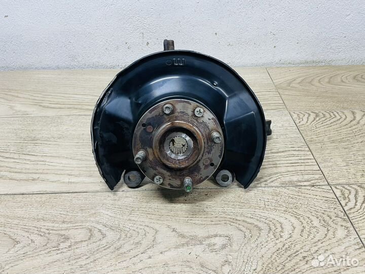 Кулак передний правый Honda Jazz / Fit GD 1.3